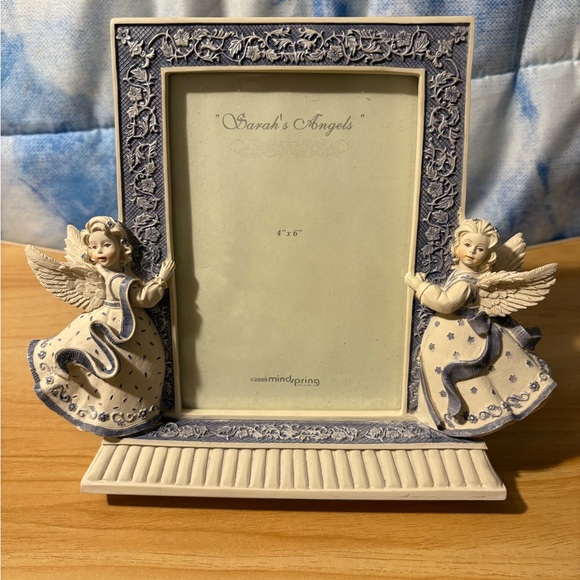 Sold - Picture 1 of 5